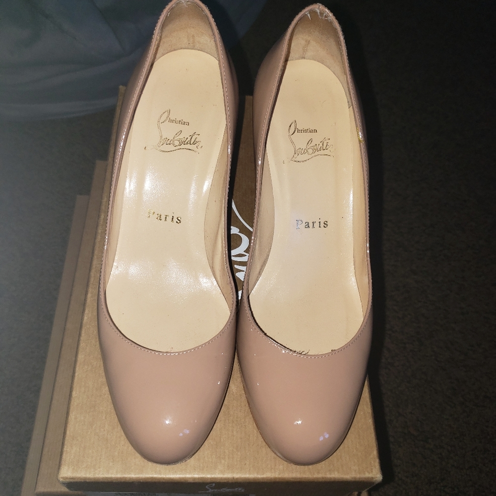 Christian louboutin simple pump